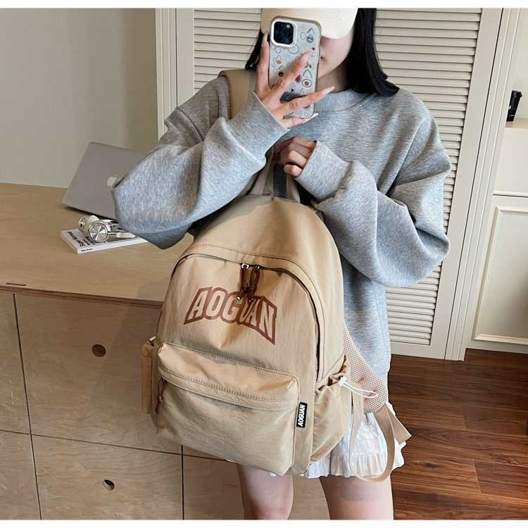 Schoolbag Junior High School Girl Korean College Style Backpack Female Travel Light Middle Student All-match 30x15x42 хакі
Schoolbag Junior High School Girl Korean College Style Backpack Female Travel Light Middle Student All-match 30x15x42 хакі