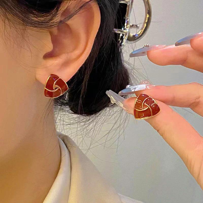 Lucky Cute Five-Petal Flower Five-Leaf Clover Colored Metal Floral Earrings For Women Party Zircon Earring Accessories Gifts
Lucky Cute Five-Petal Flower Five-Leaf Clover Colored Metal Floral Earrings For Women Party Zircon Earring Accessories Gifts