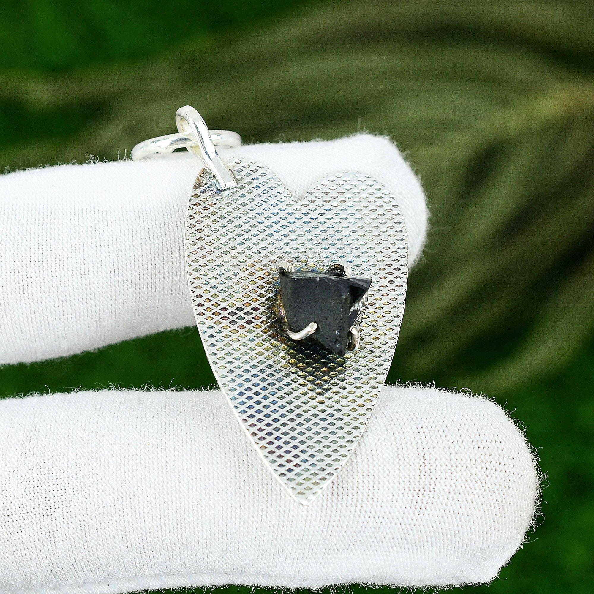 Sisters Day Sale Black Onyx Rough Stone Engagement Wife New Pendant 925 Silver
Sisters Day Sale Black Onyx Rough Stone Engagement Wife New Pendant 925 Silver