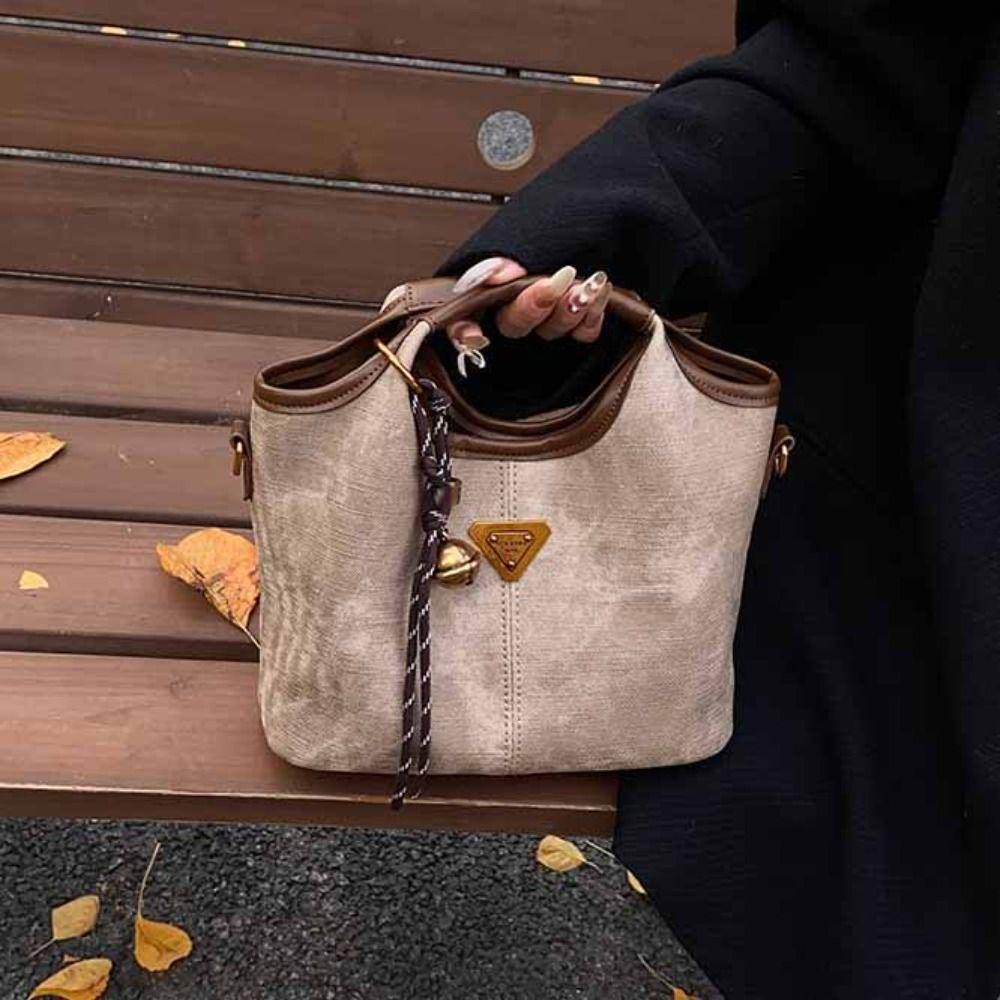 Small Triangle Brand Small Basket Bag PU Women s Shoulder Bag Fashionable Vintage Tote Bag Girls Brown
Small Triangle Brand Small Basket Bag PU Women s Shoulder Bag Fashionable Vintage Tote Bag Girls Brown