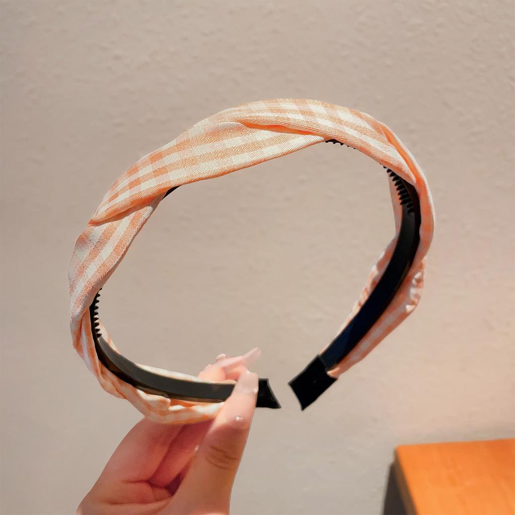 Korean Lattice Twist Headband Women s Toothed Non-slip Hair Band Hair Accessories
Korean Lattice Twist Headband Women s Toothed Non-slip Hair Band Hair Accessories