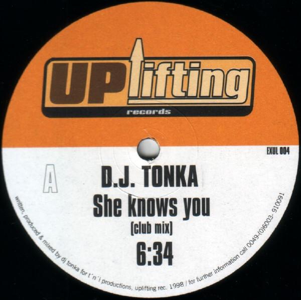 12inch Record DJ TONKA - She Knows You / Get On Up EXUL004 Uplifting Recor 1998 Germany Dance & Electronica Used
12inch Record DJ TONKA - She Knows You / Get On Up EXUL004 Uplifting Recor 1998 Germany Dance & Electronica Used
