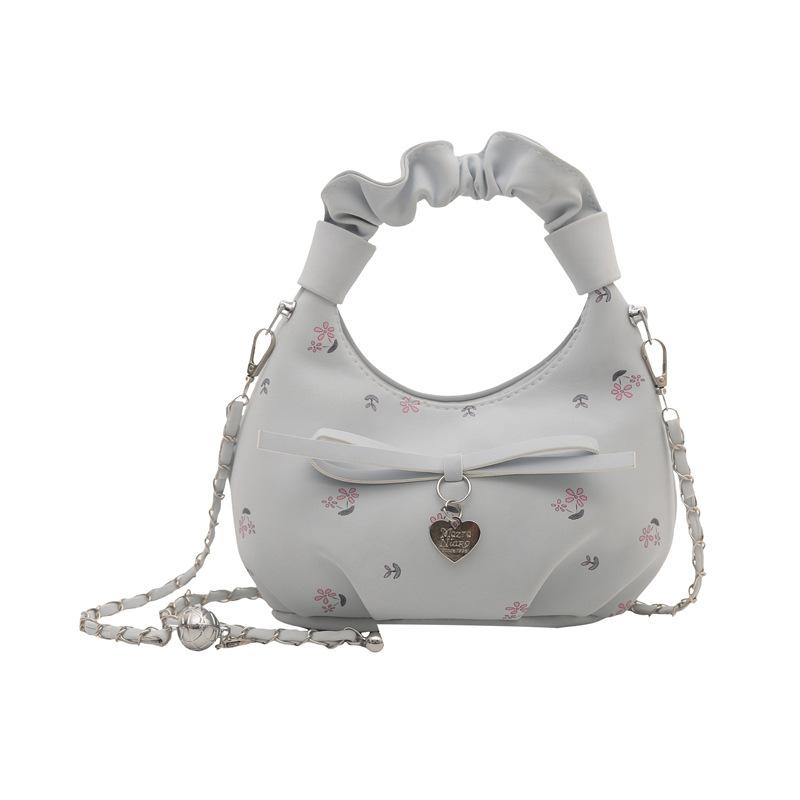 Trend pleated portable bow dumpling bag women s summer new chain shoulder messenger bag
Trend pleated portable bow dumpling bag women s summer new chain shoulder messenger bag