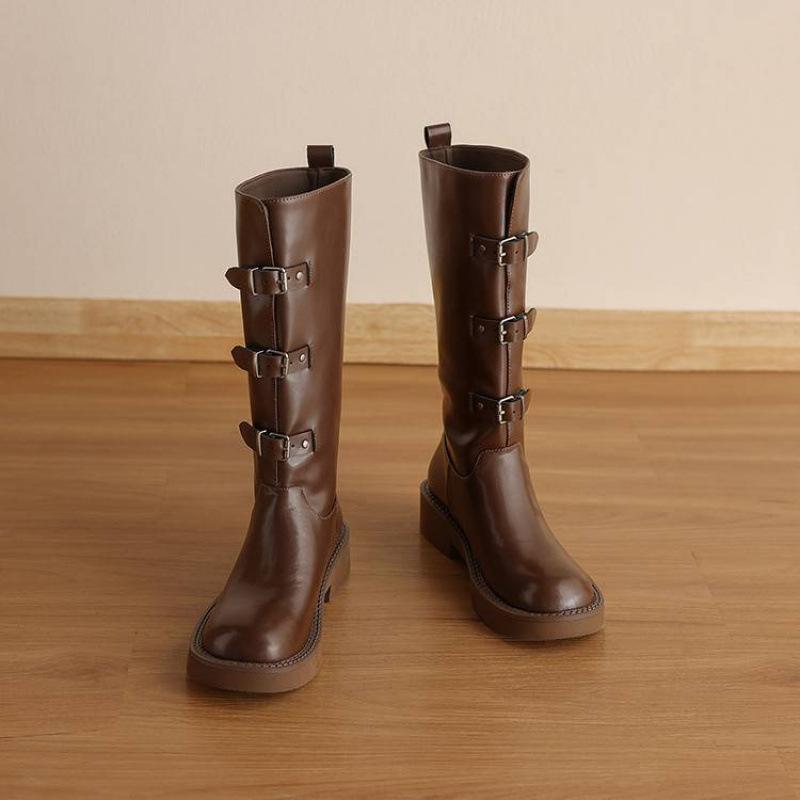 Autumn and winter women s leather boots leather large size women s boots middle heel rubber platform high boots new cowhide Martin boots women 40
Autumn and winter women s leather boots leather large size women s boots middle heel rubber platform high boots new cowhide Martin boots women 40