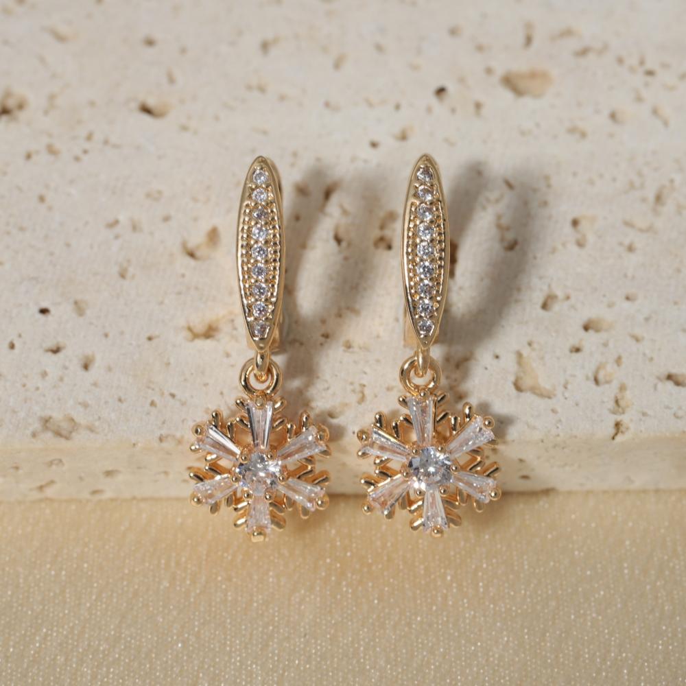 1 Pair Snowflakes Dangle Earrings for Women Zirconia Earring Jewelry Wedding Party Accessories белый
1 Pair Snowflakes Dangle Earrings for Women Zirconia Earring Jewelry Wedding Party Accessories белый