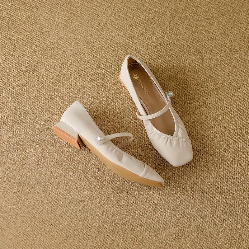 Square head low heel Mary Jane shoes new pleated word with light mouth commuting single shoes pearl high heels children 39 бежевий
Square head low heel Mary Jane shoes new pleated word with light mouth commuting single shoes pearl high heels children 39 бежевий