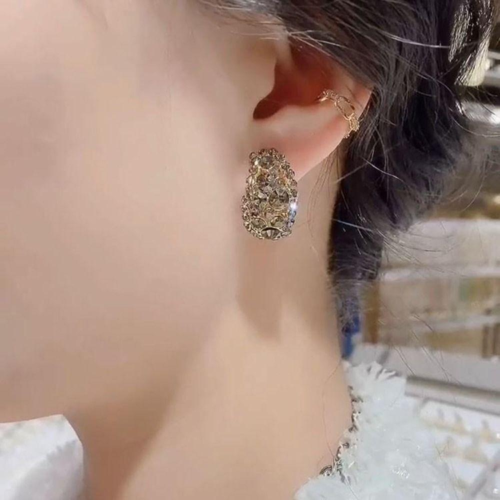Niche Design C Shaped Girl Gift Stud Earrings Ear Studs Women Earrings Korean Style Earrings белый
Niche Design C Shaped Girl Gift Stud Earrings Ear Studs Women Earrings Korean Style Earrings белый