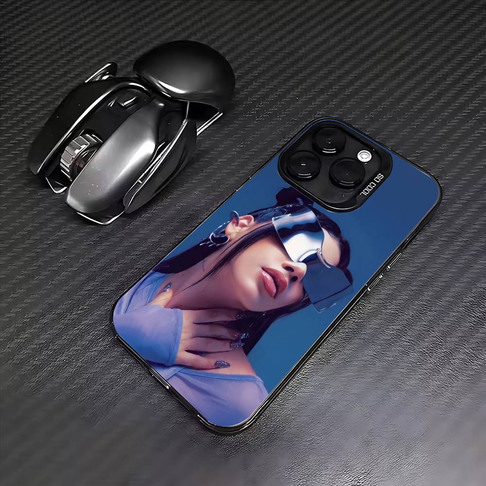 Singer Kenia O-S Phone Case For iPhone17,16,15,14,13,12,11 Plus,Pro Max Colored Silver Plated Inside Cover iPhone15plus
Singer Kenia O-S Phone Case For iPhone17,16,15,14,13,12,11 Plus,Pro Max Colored Silver Plated Inside Cover iPhone15plus