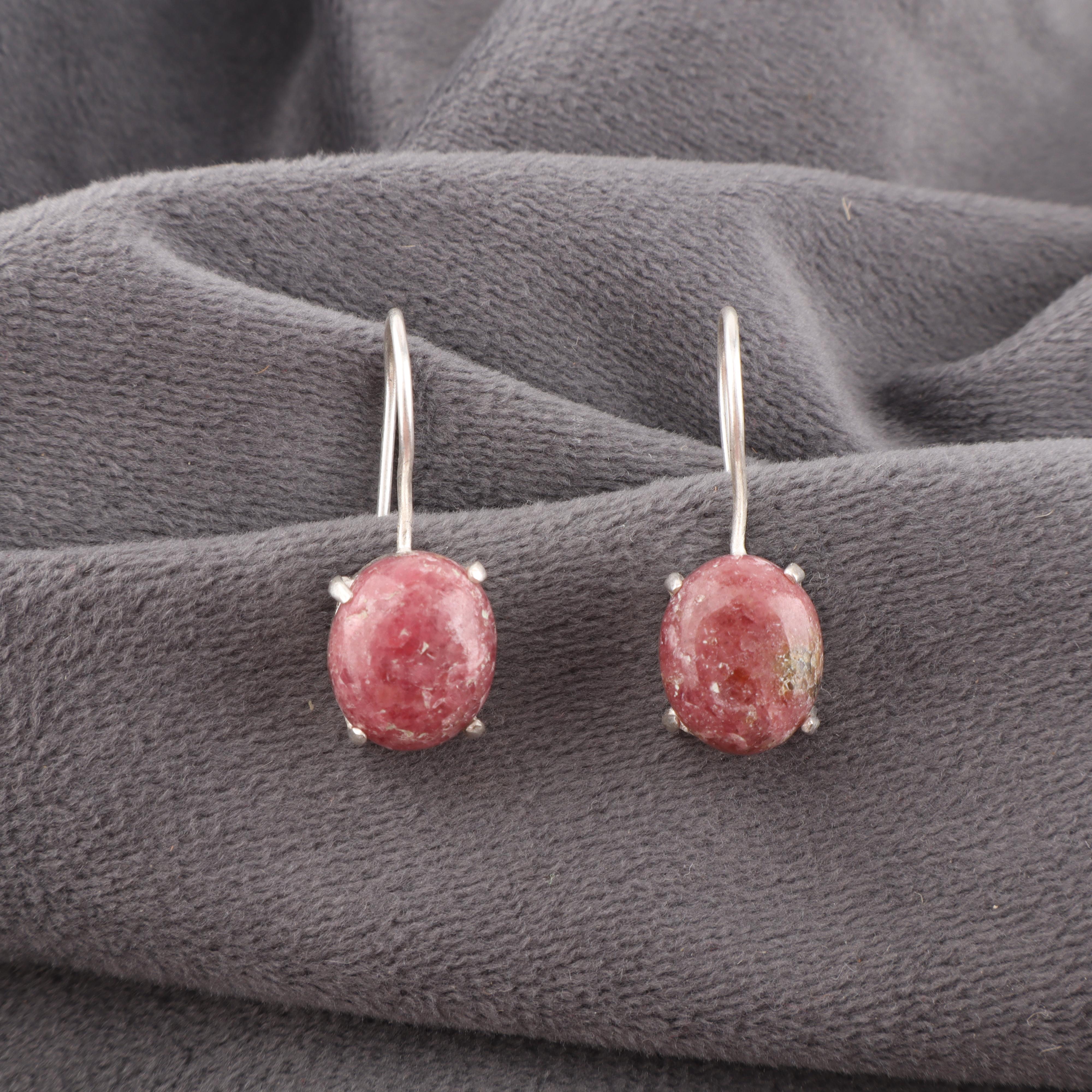 Black Rhodonite Gemstone Jewelry, 925 Solid Sterling Silver Earring, Handmade Gorgeous Silver Boho Earrings For Wedding Gift 1.05 Inches чорний
Black Rhodonite Gemstone Jewelry, 925 Solid Sterling Silver Earring, Handmade Gorgeous Silver Boho Earrings For Wedding Gift 1.05 Inches чорний