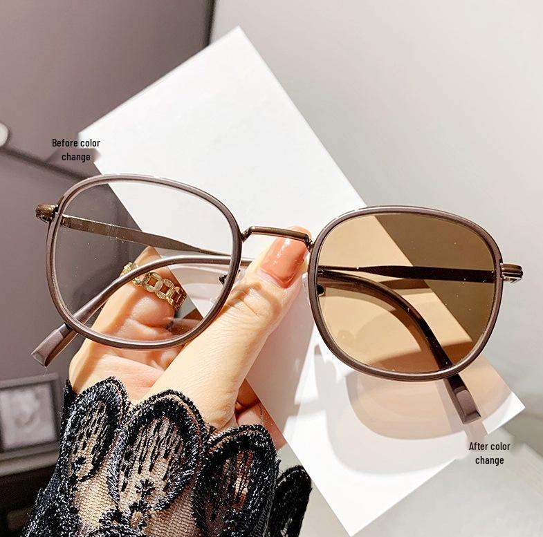 Каштаново-коричневые маленькие круглые модные очки от близорукости с защитой от синего света - Улучшенное отбеливание, студенческий стиль.
Каштаново-коричневые маленькие круглые модные очки от близорукости с защитой от синего света - Улучшенное отбеливание, студенческий стиль.