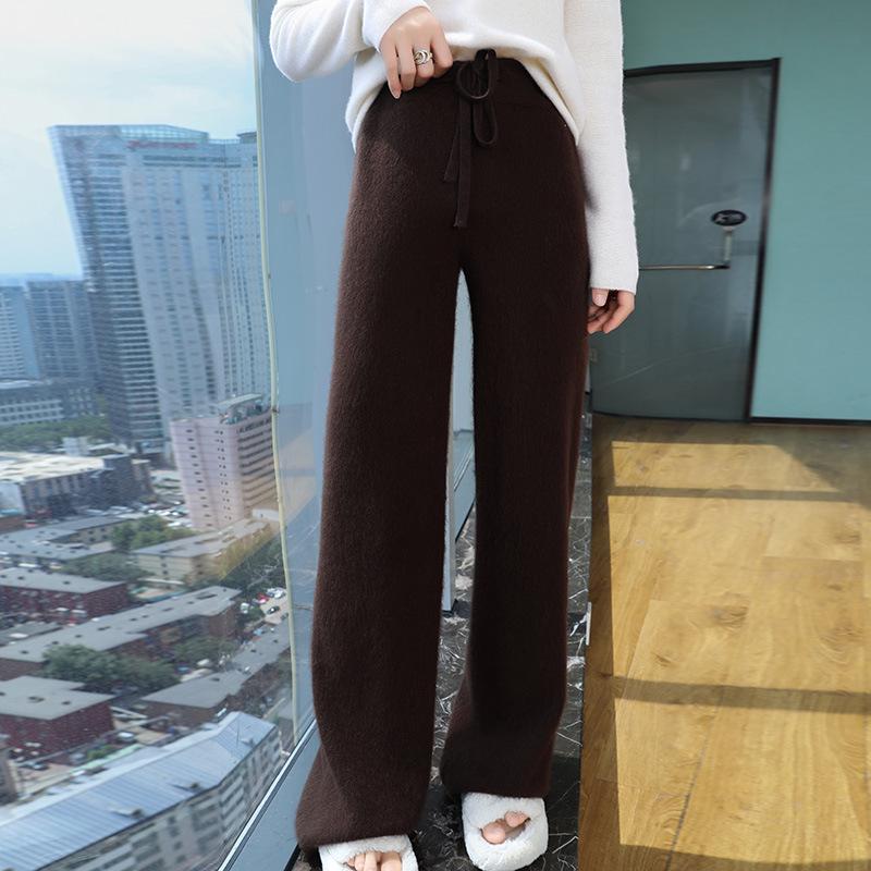 Velvet Knit High-Waisted Wide-Leg Pants - Tall, Floor-Length, Thick, Cozy for Autumn/Winter L
Velvet Knit High-Waisted Wide-Leg Pants - Tall, Floor-Length, Thick, Cozy for Autumn/Winter L