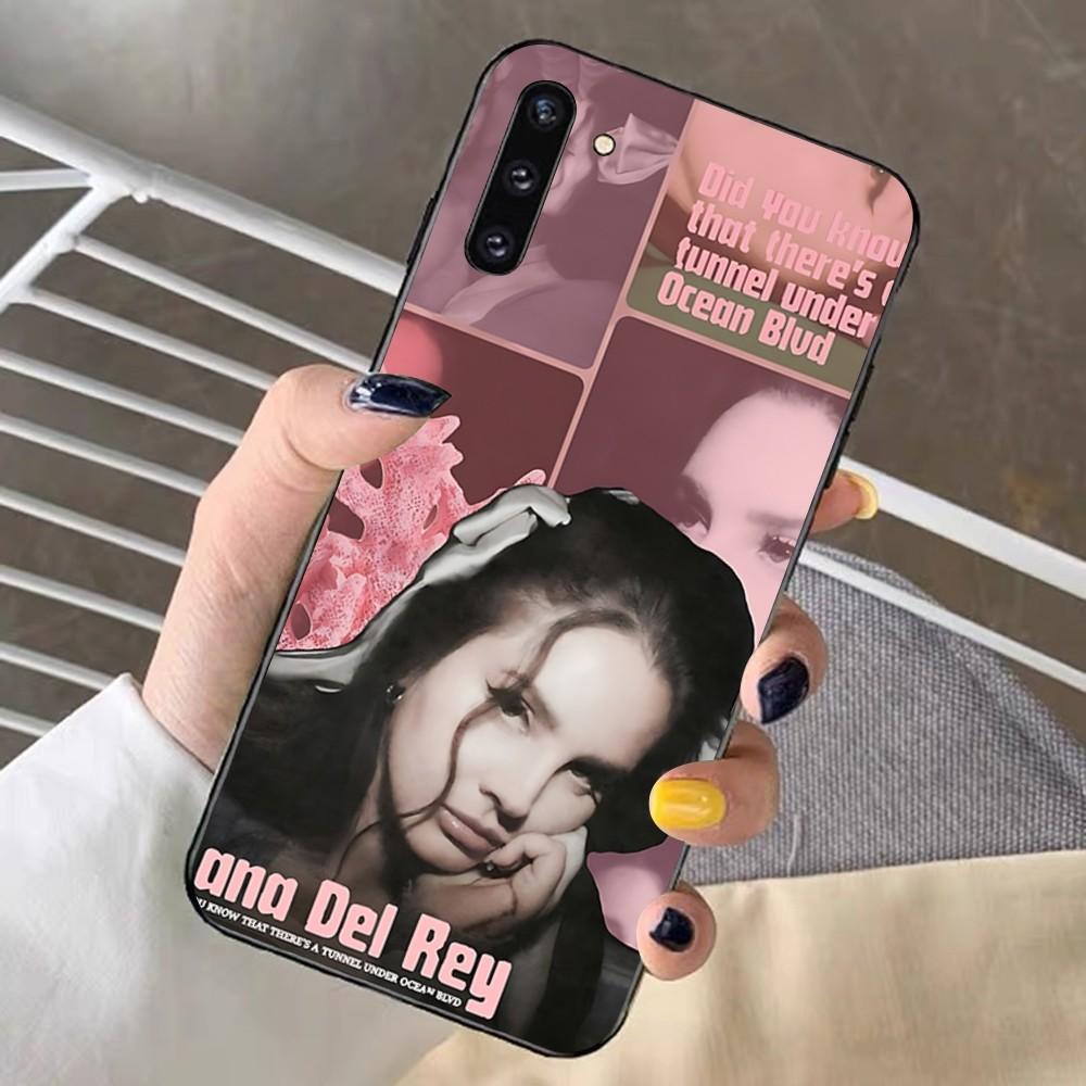 Классический чехол для телефона Singer L-Lana D-Del R-Rey Для Redmi Note 4 X 5 A 6 7 8 T 9 9S 10 11 11S 11Epro Poco M3 Pro Redmi Note 6
Классический чехол для телефона Singer L-Lana D-Del R-Rey Для Redmi Note 4 X 5 A 6 7 8 T 9 9S 10 11 11S 11Epro Poco M3 Pro Redmi Note 6