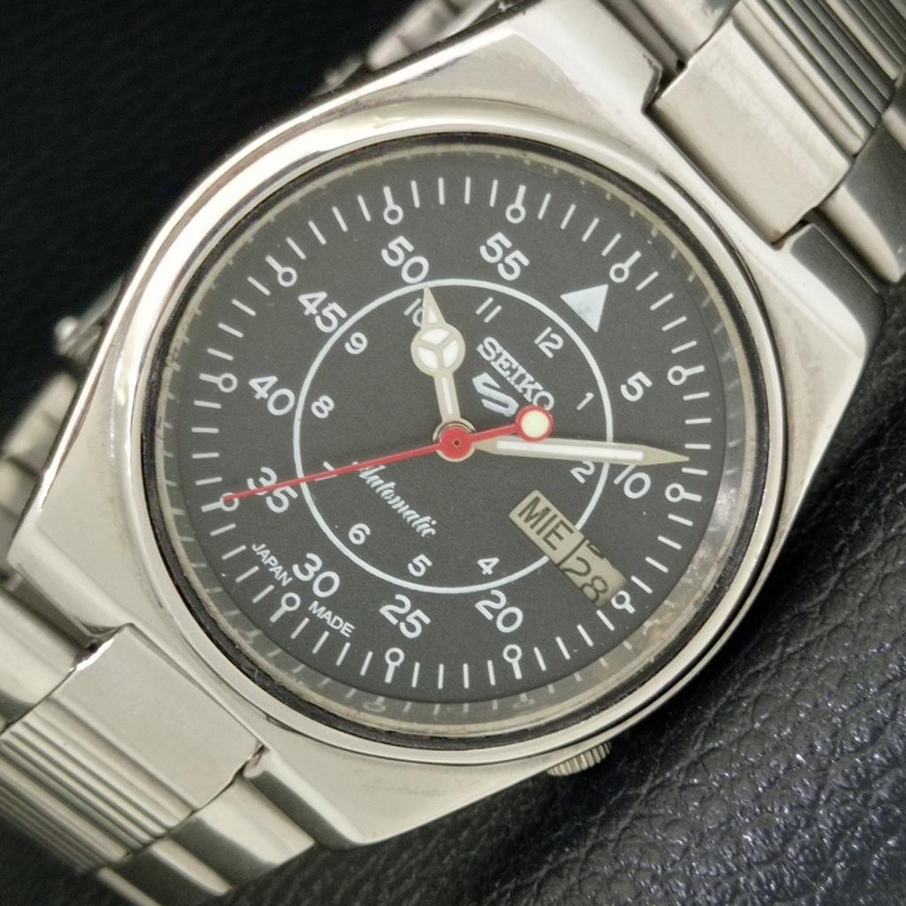 Б/У оригинальные винтажные часы SEIKO 5 с автоподзаводом из Японии мужские черные часы с черным циферблатом a433878-2 R119-a433878
Б/У оригинальные винтажные часы SEIKO 5 с автоподзаводом из Японии мужские черные часы с черным циферблатом a433878-2 R119-a433878