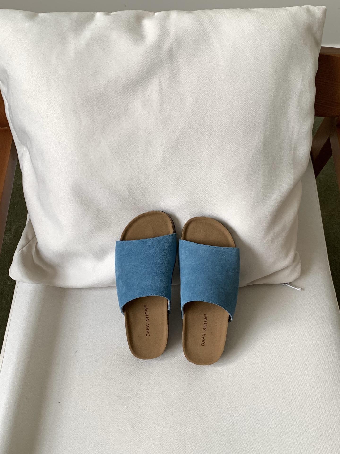 Retro Versatile Flat Shoes Women S Round Head Open-Toed White One-Word Slippers One Pedal Frosted Cold Slippers 35 синий
Retro Versatile Flat Shoes Women S Round Head Open-Toed White One-Word Slippers One Pedal Frosted Cold Slippers 35 синий