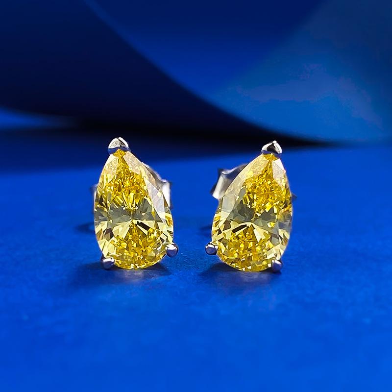 Mooijing S925 Silver Pear-Cut Simulated Diamond Teardrop Stud Earrings for Women S925 Silver
Mooijing S925 Silver Pear-Cut Simulated Diamond Teardrop Stud Earrings for Women S925 Silver