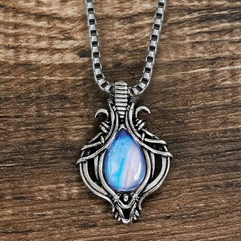 Huitan Vintage Women Pendant Necklace Anti Copper Color Unique Design Elegant Party Daily Accessories Personality Fancy Zircon
Huitan Vintage Women Pendant Necklace Anti Copper Color Unique Design Elegant Party Daily Accessories Personality Fancy Zircon