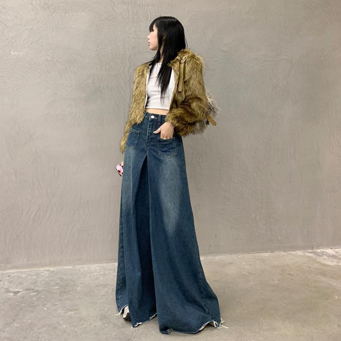 Women s Retro Frayed Wide-Leg Jeans, Waist-Slimming, Stylish Pockets, Unique Hong Kong Style, Trendy Skirt-Pants Design. Large
Women s Retro Frayed Wide-Leg Jeans, Waist-Slimming, Stylish Pockets, Unique Hong Kong Style, Trendy Skirt-Pants Design. Large