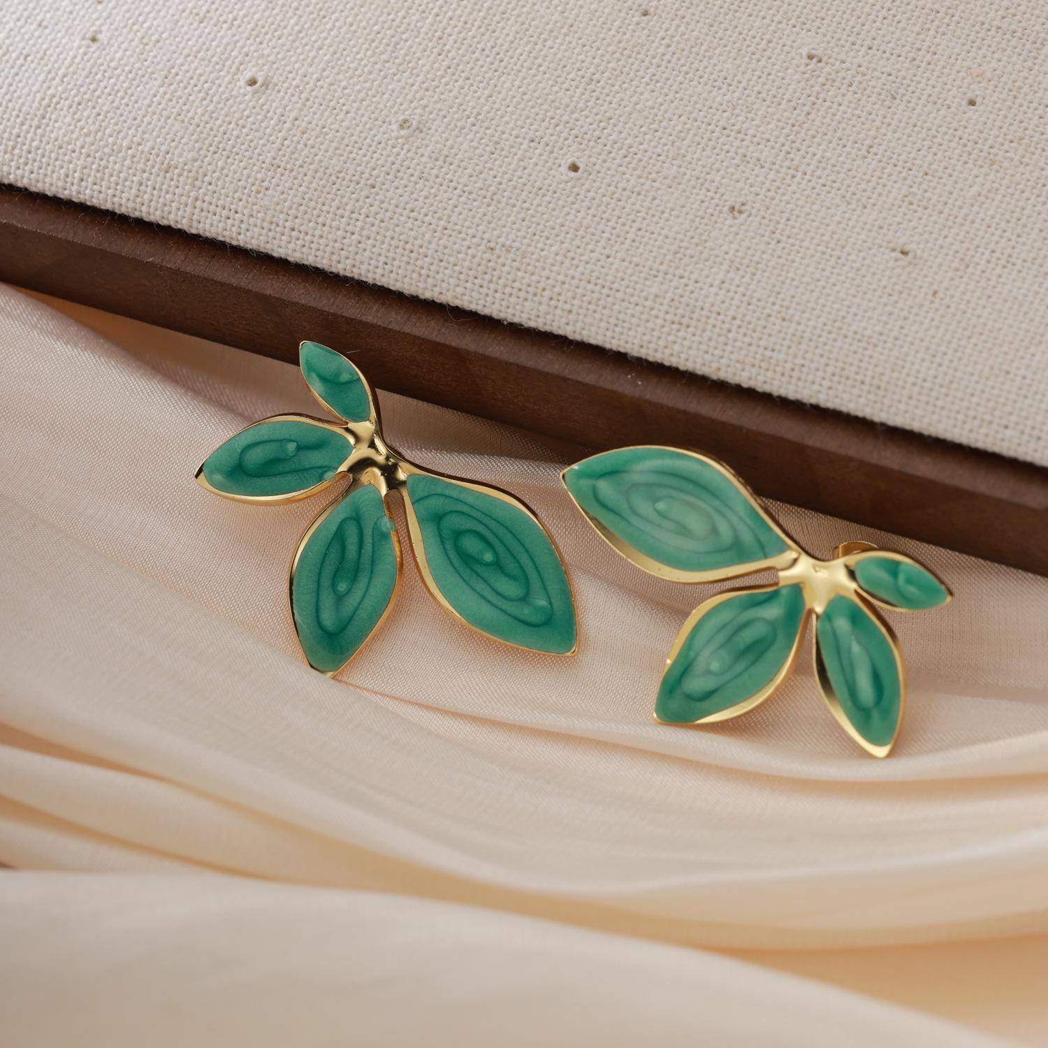 Enamel Earrings Tarnish-Resistant Nature Inspired Earrings Earrings Hypoallergenic Titanium Steel Jewelry For Everyday Wear лист
Enamel Earrings Tarnish-Resistant Nature Inspired Earrings Earrings Hypoallergenic Titanium Steel Jewelry For Everyday Wear лист