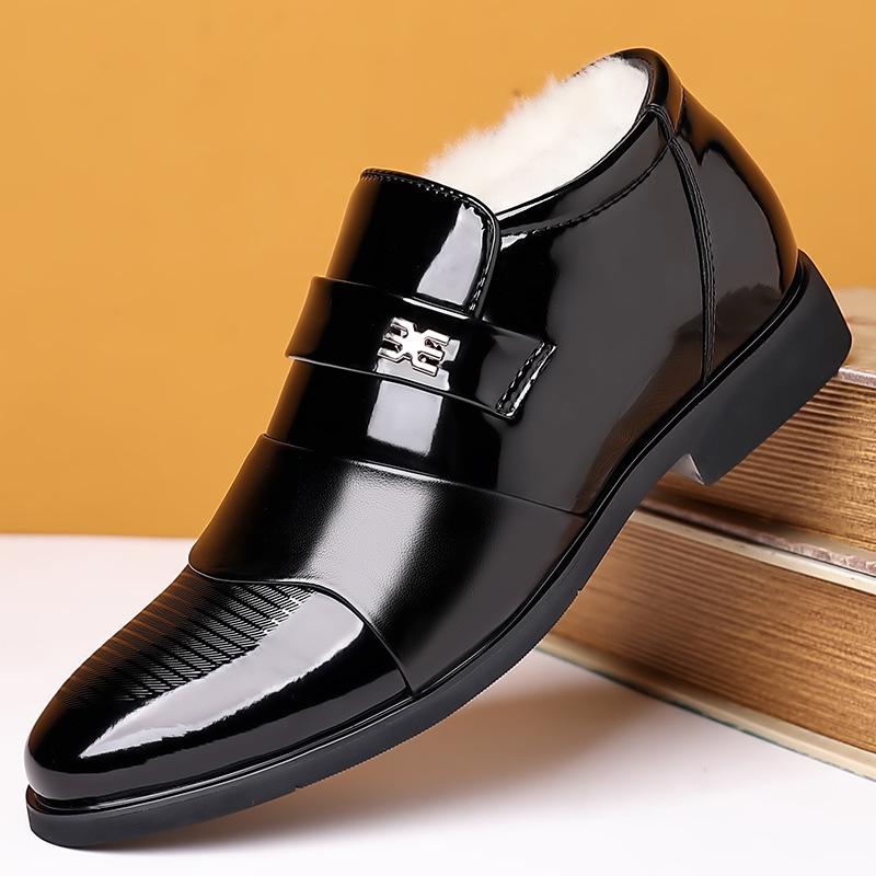 Мужские зимние туфли из утолщенного бархата, шерсти и хлопка, лакированной кожи, с высоким берцем 42 чёрный
Мужские зимние туфли из утолщенного бархата, шерсти и хлопка, лакированной кожи, с высоким берцем 42 чёрный