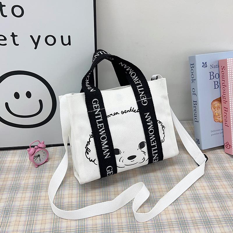 Small square bag handbag women s bag new shoulder bag fashion contrasting color messenger bag canvas bag
Small square bag handbag women s bag new shoulder bag fashion contrasting color messenger bag canvas bag