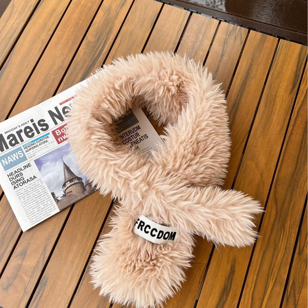 Плюшевый Мягкий Шарф Девочки Зима 2025 Новый Универсальный Утолщенный Шарф Защита Шеи Белый 100-135CM
Плюшевый Мягкий Шарф Девочки Зима 2025 Новый Универсальный Утолщенный Шарф Защита Шеи Белый 100-135CM