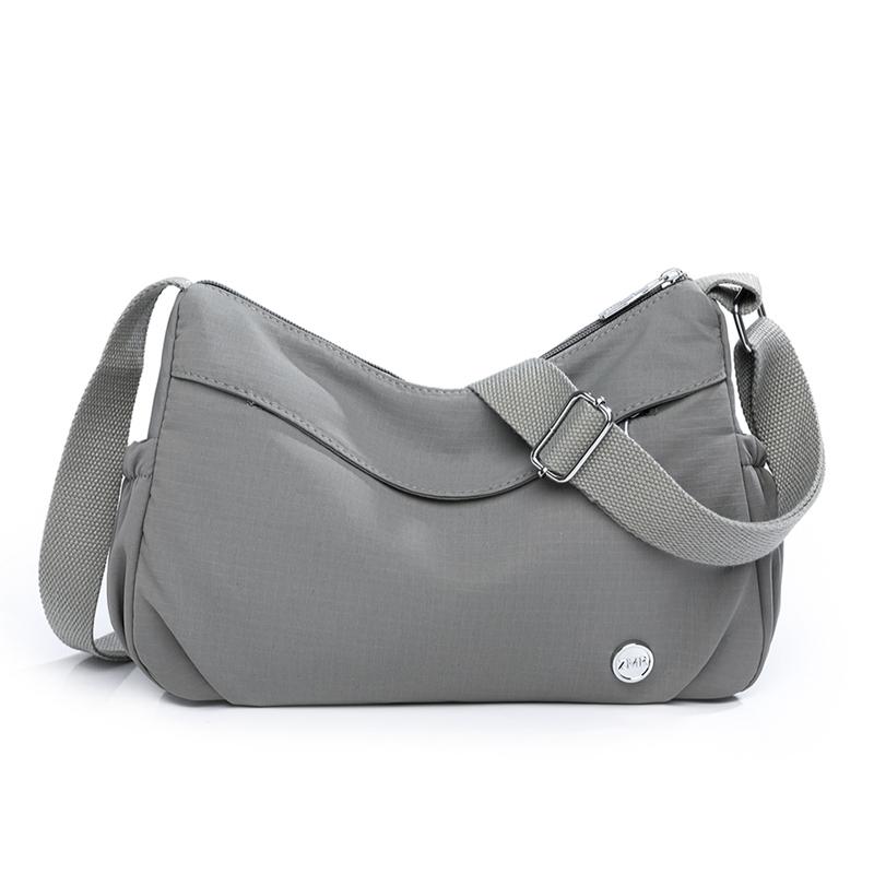 Новая стильная нейтральная нейлоновая ткань женская сумка 2025 летняя сумка для шоппинга на плечо сумка через плечо дорожная многосекционная повседневная сумка серый
Новая стильная нейтральная нейлоновая ткань женская сумка 2025 летняя сумка для шоппинга на плечо сумка через плечо дорожная многосекционная повседневная сумка серый