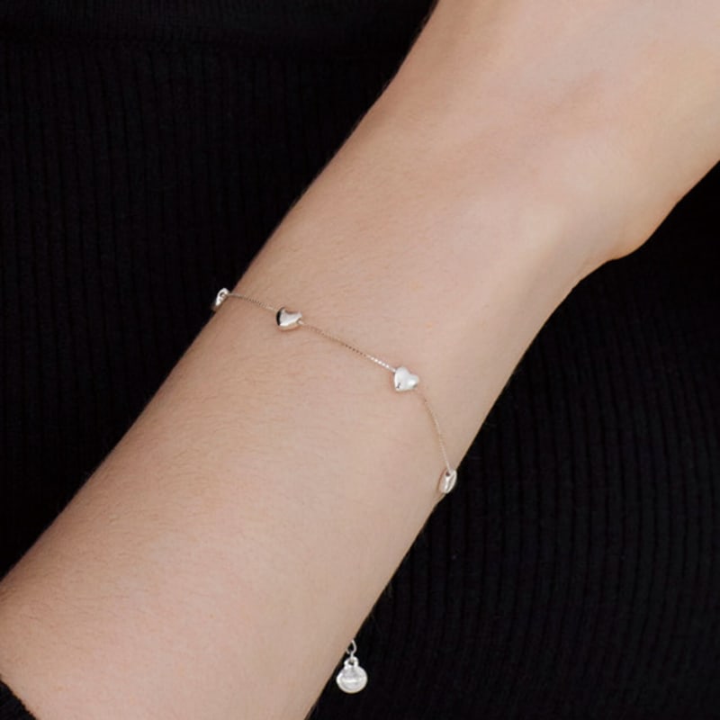 dmoment (925Silver) Aurielle Heart Bracelet Silver
dmoment (925Silver) Aurielle Heart Bracelet Silver