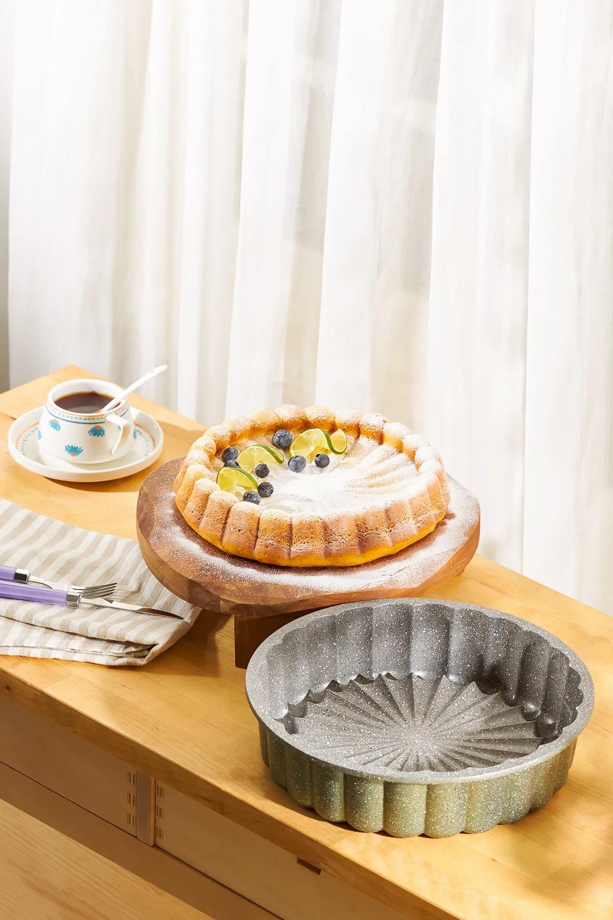 Форма для торта Emsan Daisy, зеленая
Форма для торта Emsan Daisy, зеленая