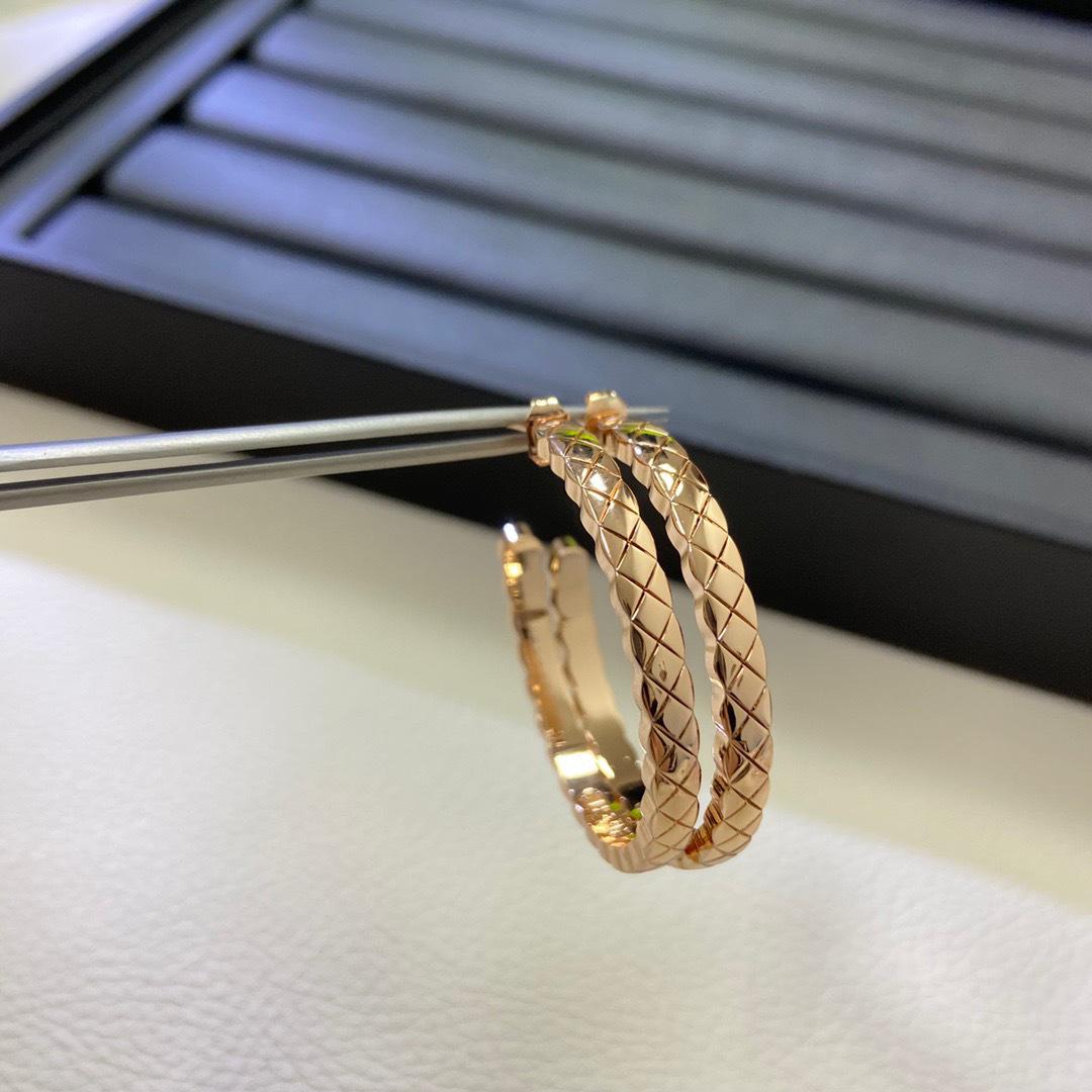 2025 Hevisa Argyle Pattern Gold Large Hoop Earrings: Light Luxury Coco Studs for Women рожевий колір золота
2025 Hevisa Argyle Pattern Gold Large Hoop Earrings: Light Luxury Coco Studs for Women рожевий колір золота