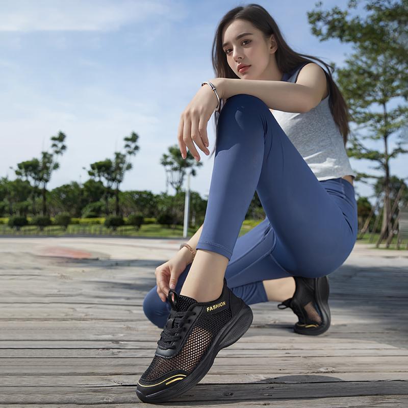 Women s shoes 2025 autumn hollow mesh casual sports shoes women s thick-soled breathable mesh shoes running shoes lightweight soft sole 42 чорний
Women s shoes 2025 autumn hollow mesh casual sports shoes women s thick-soled breathable mesh shoes running shoes lightweight soft sole 42 чорний
