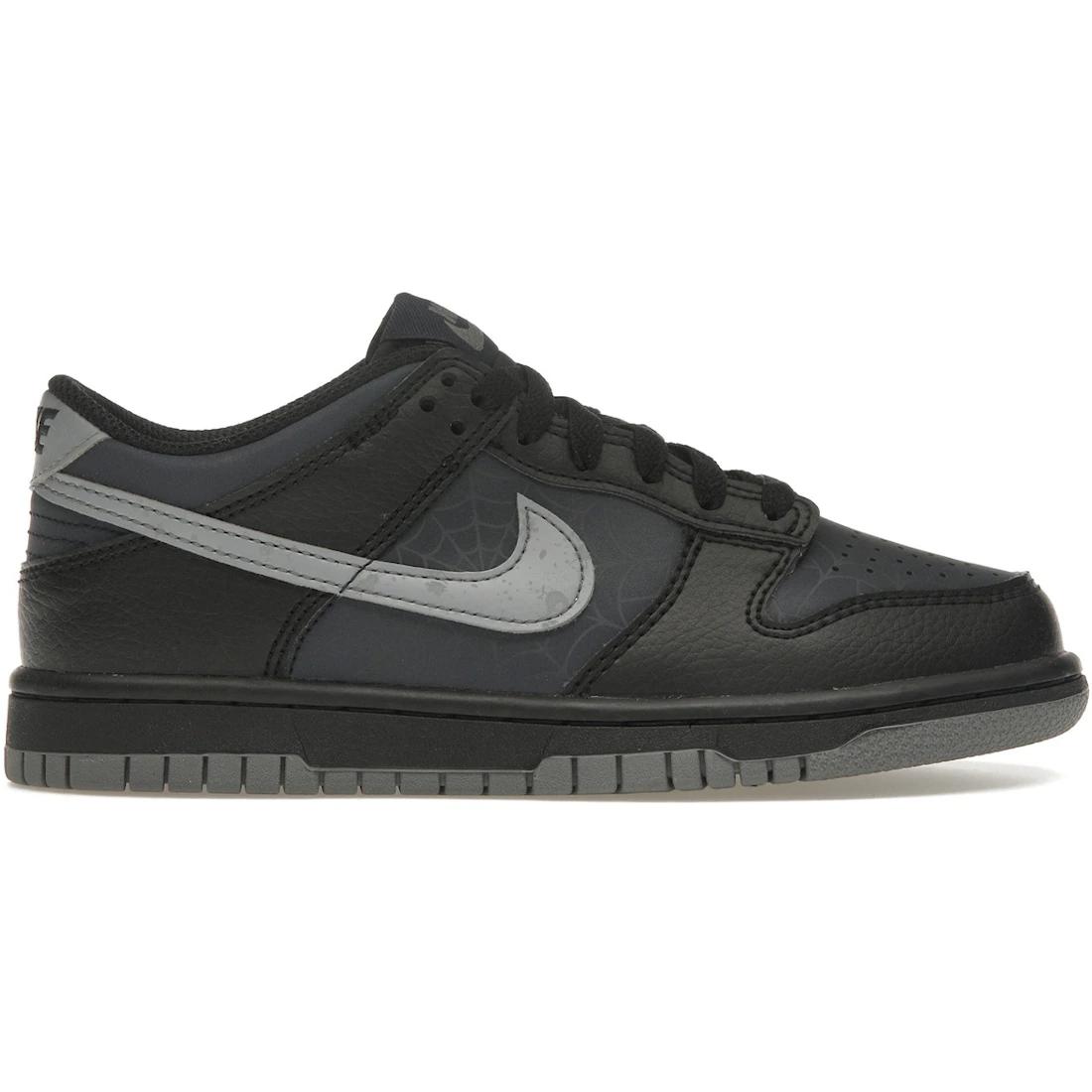 Кроссовки Nike Dunk Low Symbiote (GS)(HQ3815-001) 35.5
Кроссовки Nike Dunk Low Symbiote (GS)(HQ3815-001) 35.5