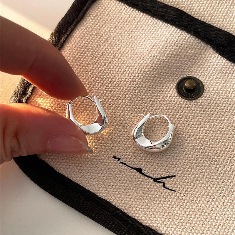 Retro Zirconia Decor Chain Design Drop Earrings Gold Silver Color Geometric irregular Round Earrings for Women Girls Jewelry
Retro Zirconia Decor Chain Design Drop Earrings Gold Silver Color Geometric irregular Round Earrings for Women Girls Jewelry