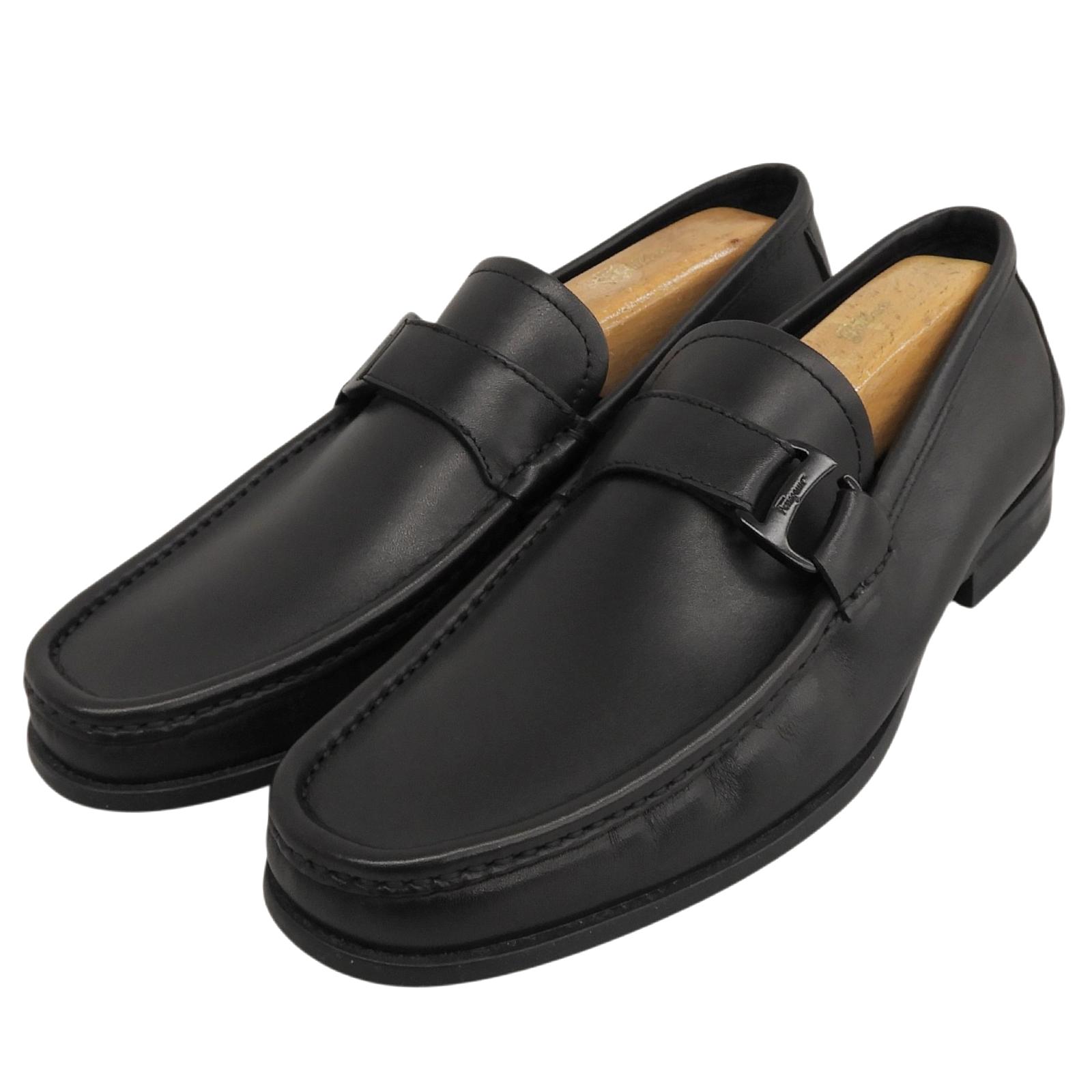 Excellent Salvatore Ferragamo loafers black leather mens 6.5 15249 Used
Excellent Salvatore Ferragamo loafers black leather mens 6.5 15249 Used