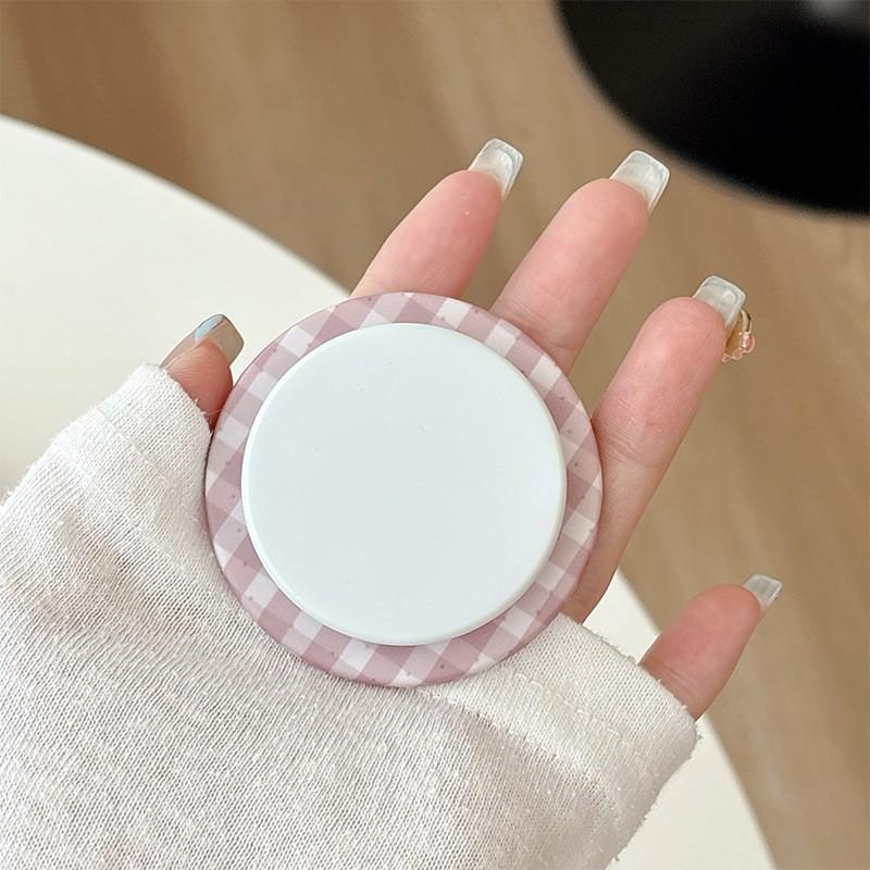 Grid Style Minimalist Circular Phone Airbag Holder With Magnetic Retractable Ring Korean Instagram Desktop Support Watching TV Shows
Grid Style Minimalist Circular Phone Airbag Holder With Magnetic Retractable Ring Korean Instagram Desktop Support Watching TV Shows