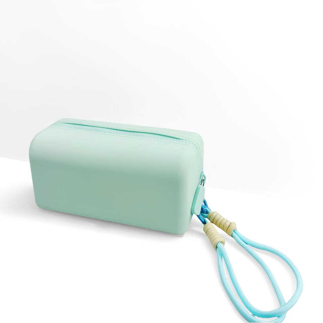 Large Silicone Makeup Bag, Multifunctional Toiletry Pouch with Hand Strap, Travel Organizer for Cosmetics,Electronics,Minimalist
Large Silicone Makeup Bag, Multifunctional Toiletry Pouch with Hand Strap, Travel Organizer for Cosmetics,Electronics,Minimalist
