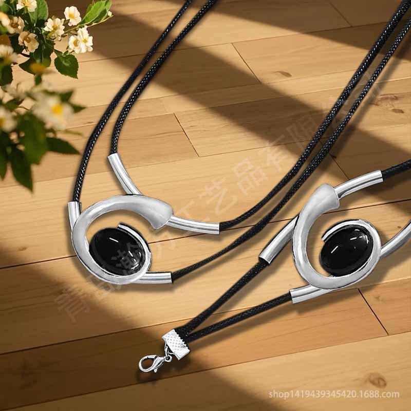 Fashion Personality Creative Iron Jewelry Set Ladies, Necklace Bracelet Set серебряный
Fashion Personality Creative Iron Jewelry Set Ladies, Necklace Bracelet Set серебряный