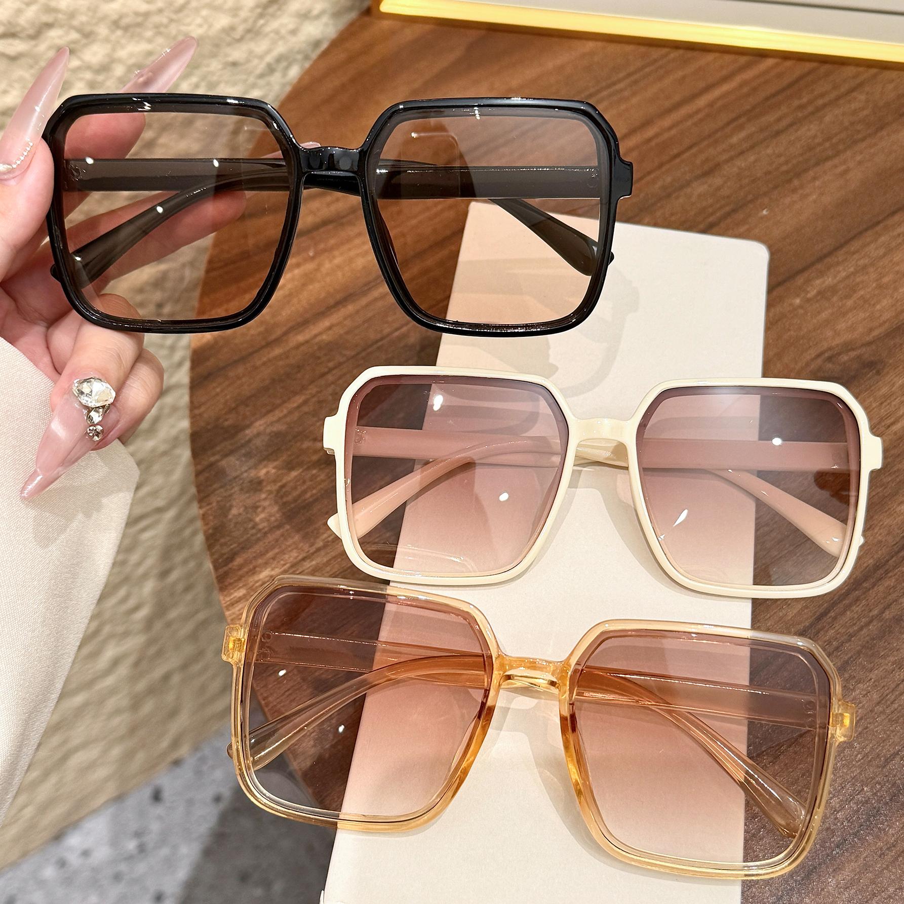 3Pcs European and American Square Frame Classic Color Scheme Retro Trendy Simple Everyday Versatile Accessories Fashion Glasses
3Pcs European and American Square Frame Classic Color Scheme Retro Trendy Simple Everyday Versatile Accessories Fashion Glasses