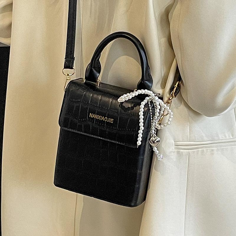 Высококачественная сумка-ниша для женщин, новая модная сумка для мобильного телефона через плечо для женщин, модная сумка на одно плечо
Высококачественная сумка-ниша для женщин, новая модная сумка для мобильного телефона через плечо для женщин, модная сумка на одно плечо