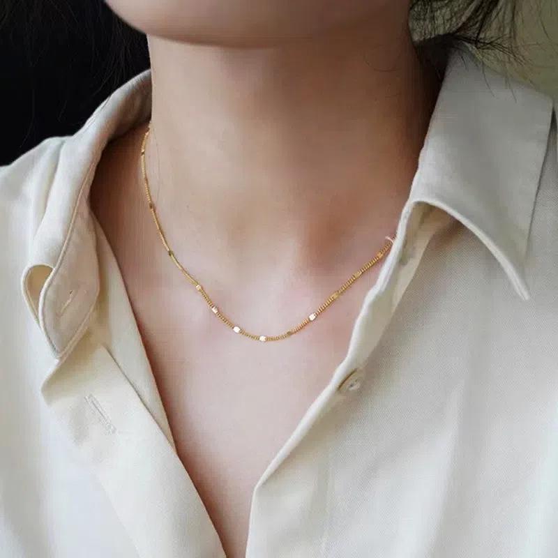 14K Gold-Plated S925 Silver Necklace for Women - Elegant, Minimalist, Shimmering Pendant for Layering Gold 45cm Adjustable
14K Gold-Plated S925 Silver Necklace for Women - Elegant, Minimalist, Shimmering Pendant for Layering Gold 45cm Adjustable