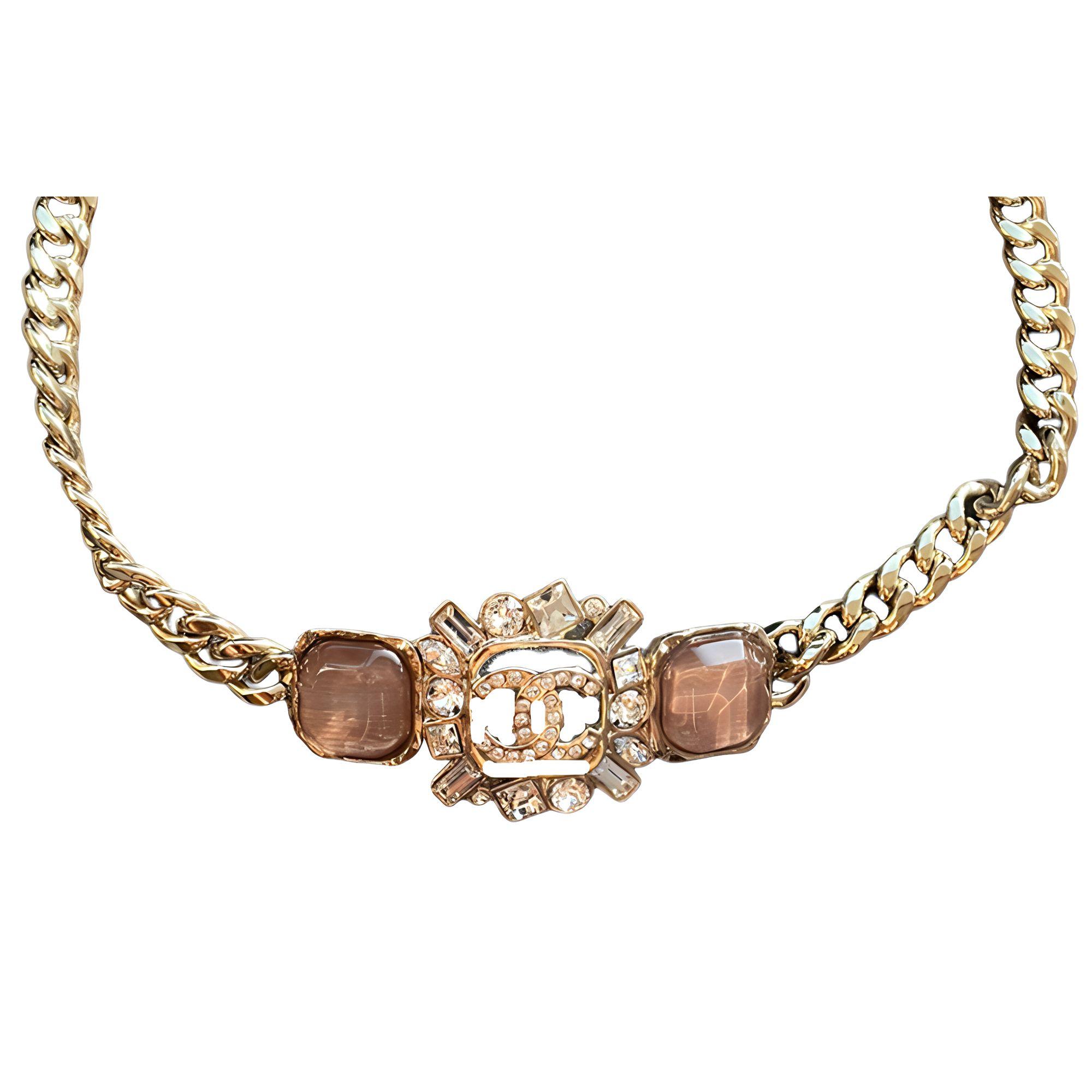 Chanel Logo Pendant Glass Necklace Women necklace Gold ABA252B10375NM994 F,Gold
Chanel Logo Pendant Glass Necklace Women necklace Gold ABA252B10375NM994 F,Gold