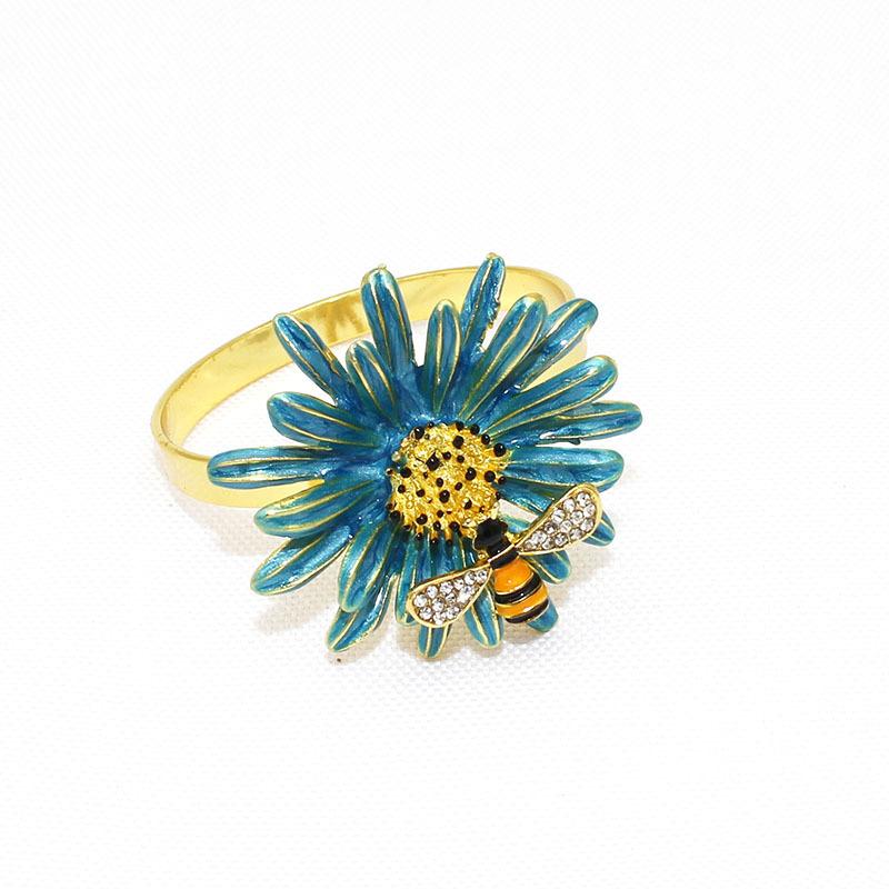 12pcs/lot Simulation Painting Oil Bees Flower Napkin Ring Alloy Napkin Buckle Wedding Holiday Party Table Decoration Napkin Ring
12pcs/lot Simulation Painting Oil Bees Flower Napkin Ring Alloy Napkin Buckle Wedding Holiday Party Table Decoration Napkin Ring