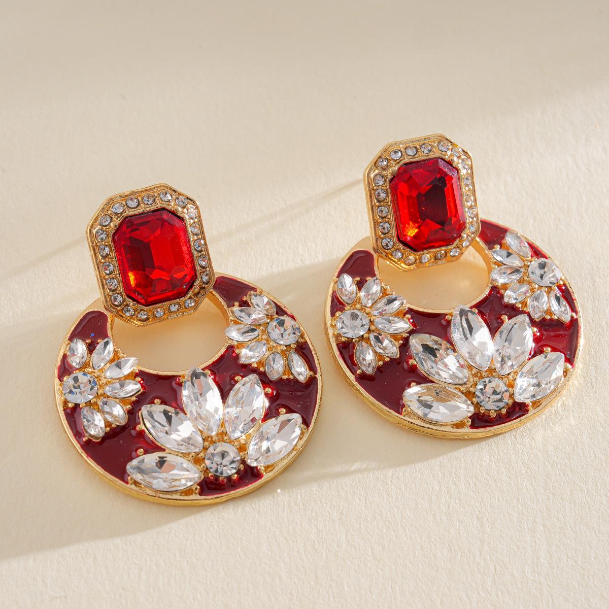 DIGADAGU Alloy Rhinestone Oval Geometric Dangle Earrings New Simple Luxury Earrings Women Work Zircon Accessories
DIGADAGU Alloy Rhinestone Oval Geometric Dangle Earrings New Simple Luxury Earrings Women Work Zircon Accessories
