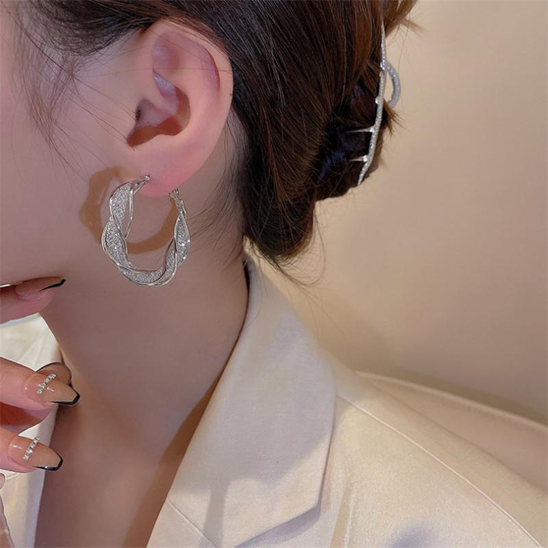 Серьги из металла в обертке с дизайном меньшинств для женщин, корейские персонализированные серьги
Серьги из металла в обертке с дизайном меньшинств для женщин, корейские персонализированные серьги