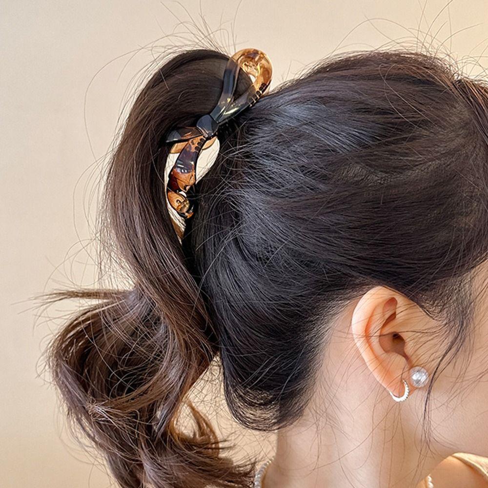 Ponytail Holder Banana Hair Clip Lightweight Hair Claw Cute Vertical Clip Female style 3
Ponytail Holder Banana Hair Clip Lightweight Hair Claw Cute Vertical Clip Female style 3