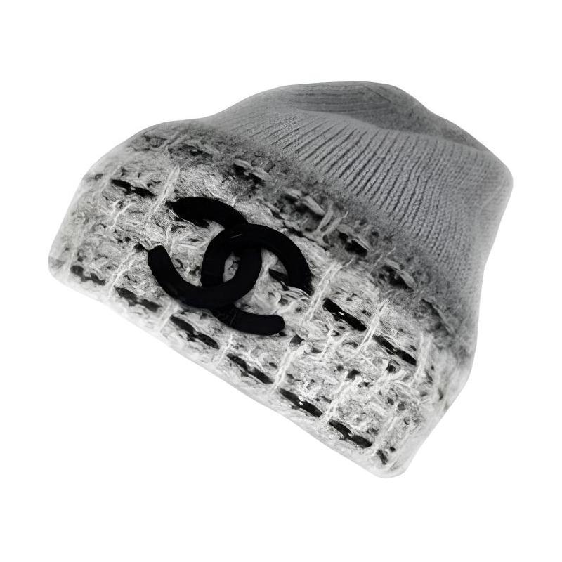 CHANEL Logo Logo Wool Hat Women s Gray сірий колір
CHANEL Logo Logo Wool Hat Women s Gray сірий колір