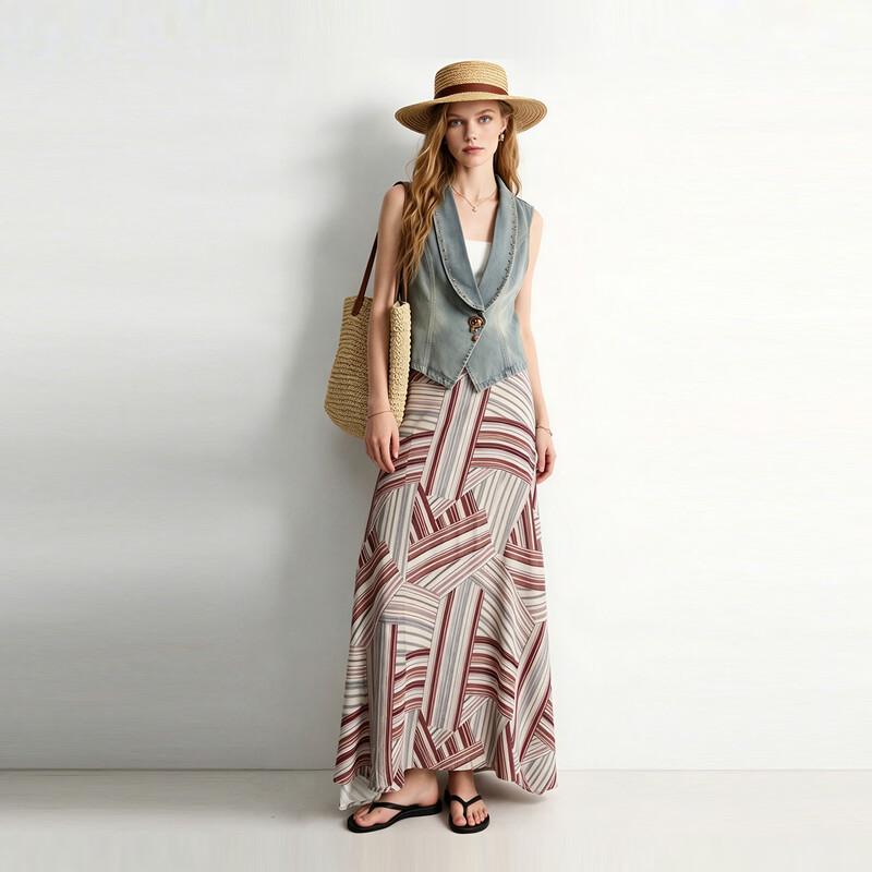 Retro Denim Vest & Striped Skirt Set M
Retro Denim Vest & Striped Skirt Set M