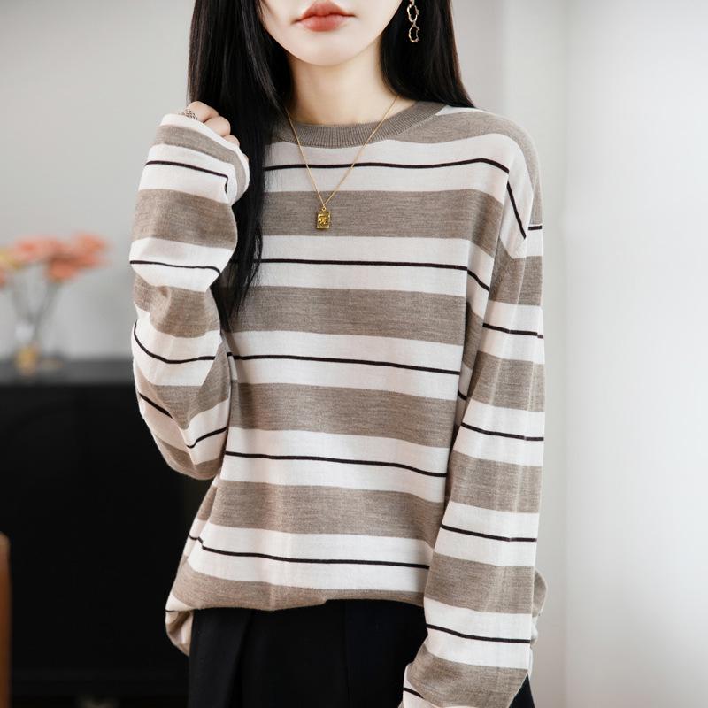 Women s Knitted Fine Wool Striped Round Neck Sweater - Loose Plus Size, Autumn/Winter Collection Large
Women s Knitted Fine Wool Striped Round Neck Sweater - Loose Plus Size, Autumn/Winter Collection Large