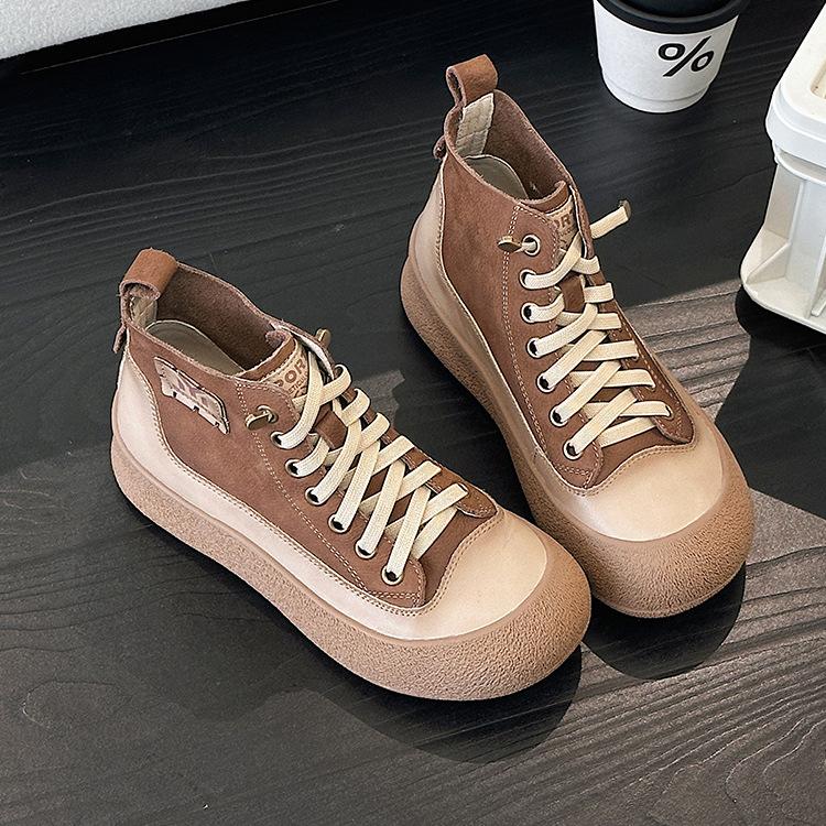 The first layer of cowhide high-top shoes, new versatile casual Martin boots, thin platform women s shoes, genuine leather short boots 40
The first layer of cowhide high-top shoes, new versatile casual Martin boots, thin platform women s shoes, genuine leather short boots 40