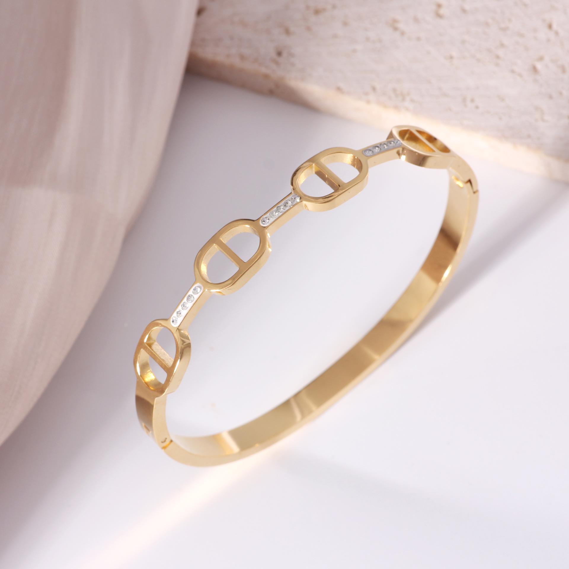 Геометрический браслет из нержавеющей стали в виде свиного пятачка – Модный браслет в европейском и американском стиле для женщин
Геометрический браслет из нержавеющей стали в виде свиного пятачка – Модный браслет в европейском и американском стиле для женщин