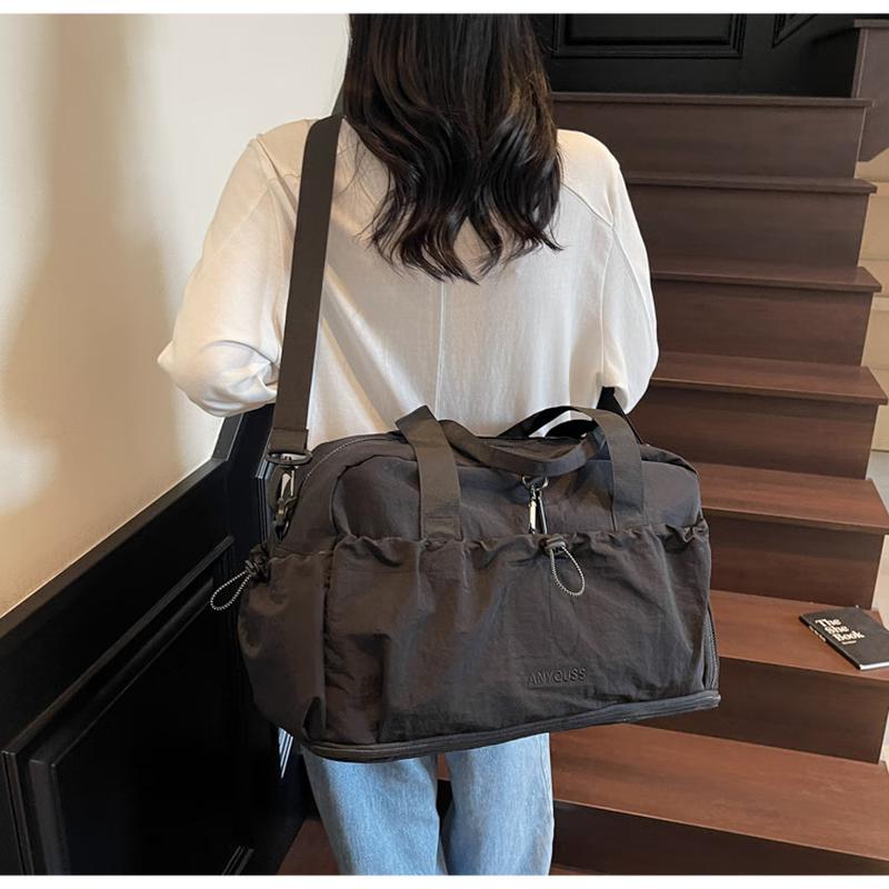 Li Shen Expandable Travel & Gym Duffle Bag
Li Shen Expandable Travel & Gym Duffle Bag